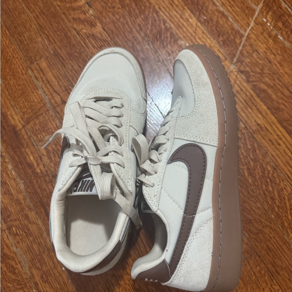 Nike Beige and Chocolate Sneakers